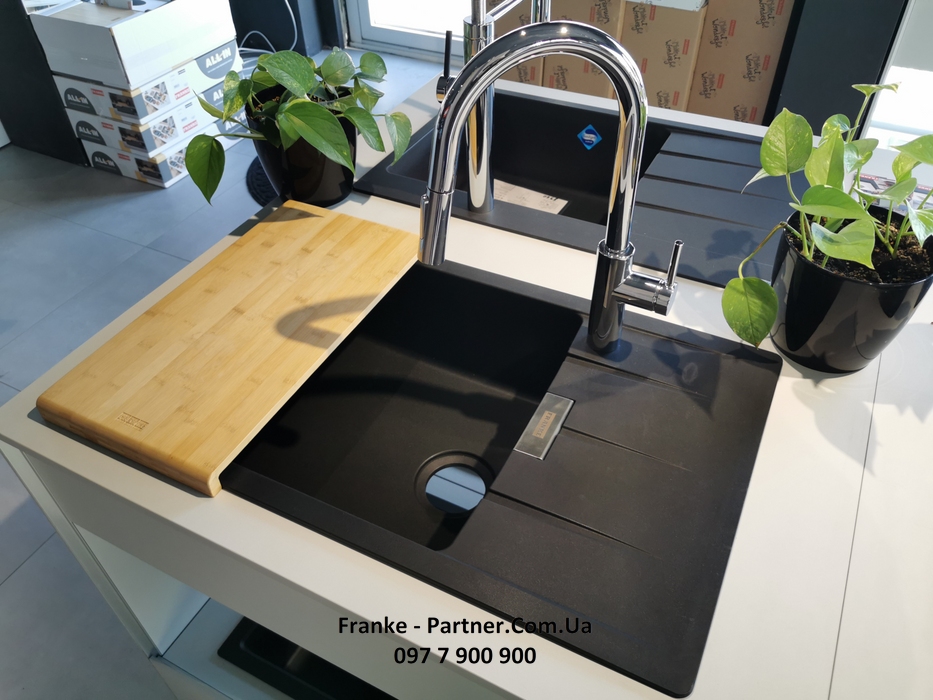 Franke-Partner.com.ua ➦  Кухонный смеситель Franke Pescara L Slide In с выносным изливом и функцией душа (115.0538.940) Хром