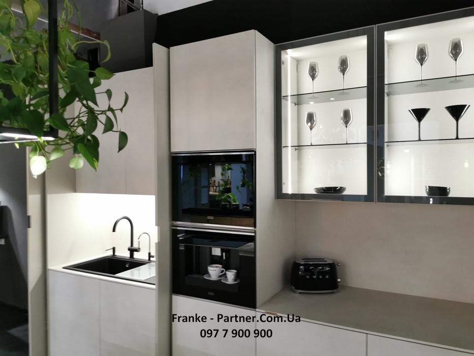 Вбудований холодильник для вина Franke FMY 24 WCR XS (131.0669.345) неіржавна сталь - Чорне скло